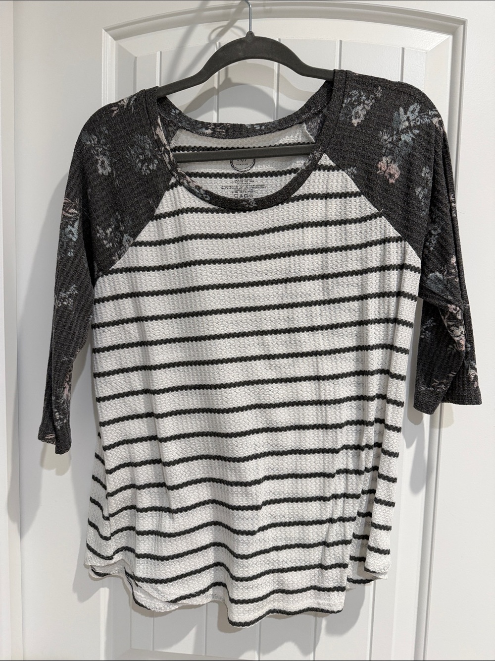 Women's Black & White Striped Raglan Sleeve Long Sleeve Tee